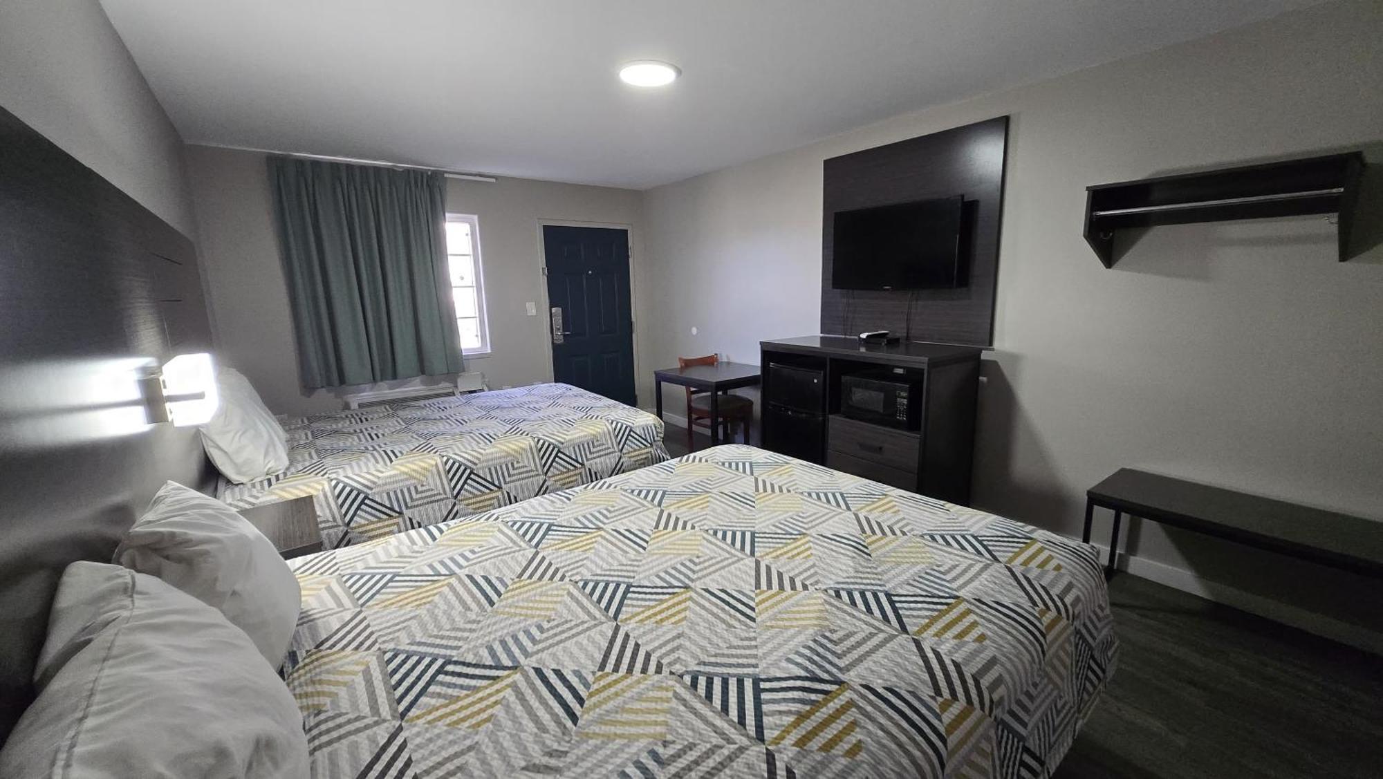 Deerfield Inn Parsons エクステリア 写真