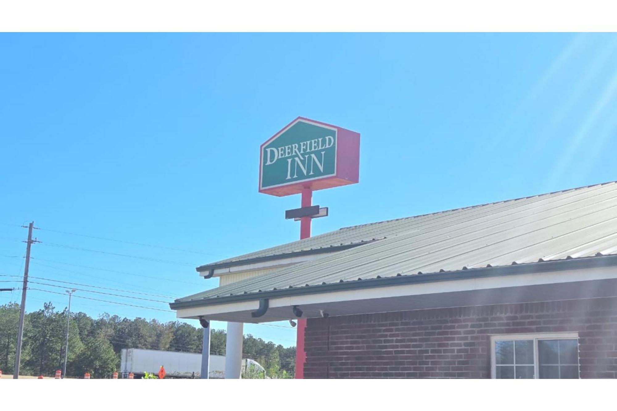 Deerfield Inn Parsons エクステリア 写真