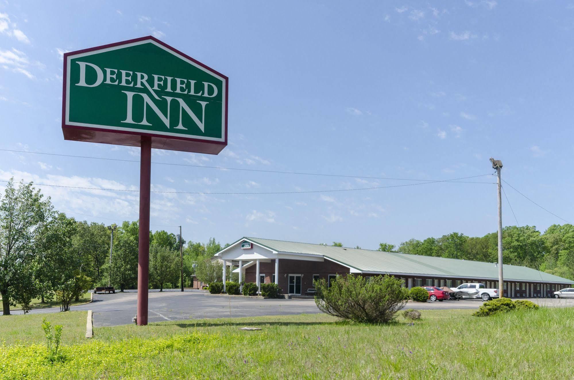 Deerfield Inn Parsons エクステリア 写真
